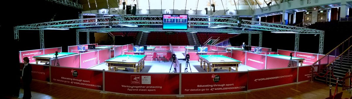 The qualifying arena at Preston Guild Hall, match tables inside one ring of boards